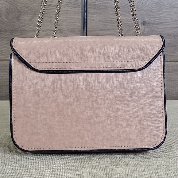 Elegant Pink Chain Shoulder Bag - Picture 4 of 12